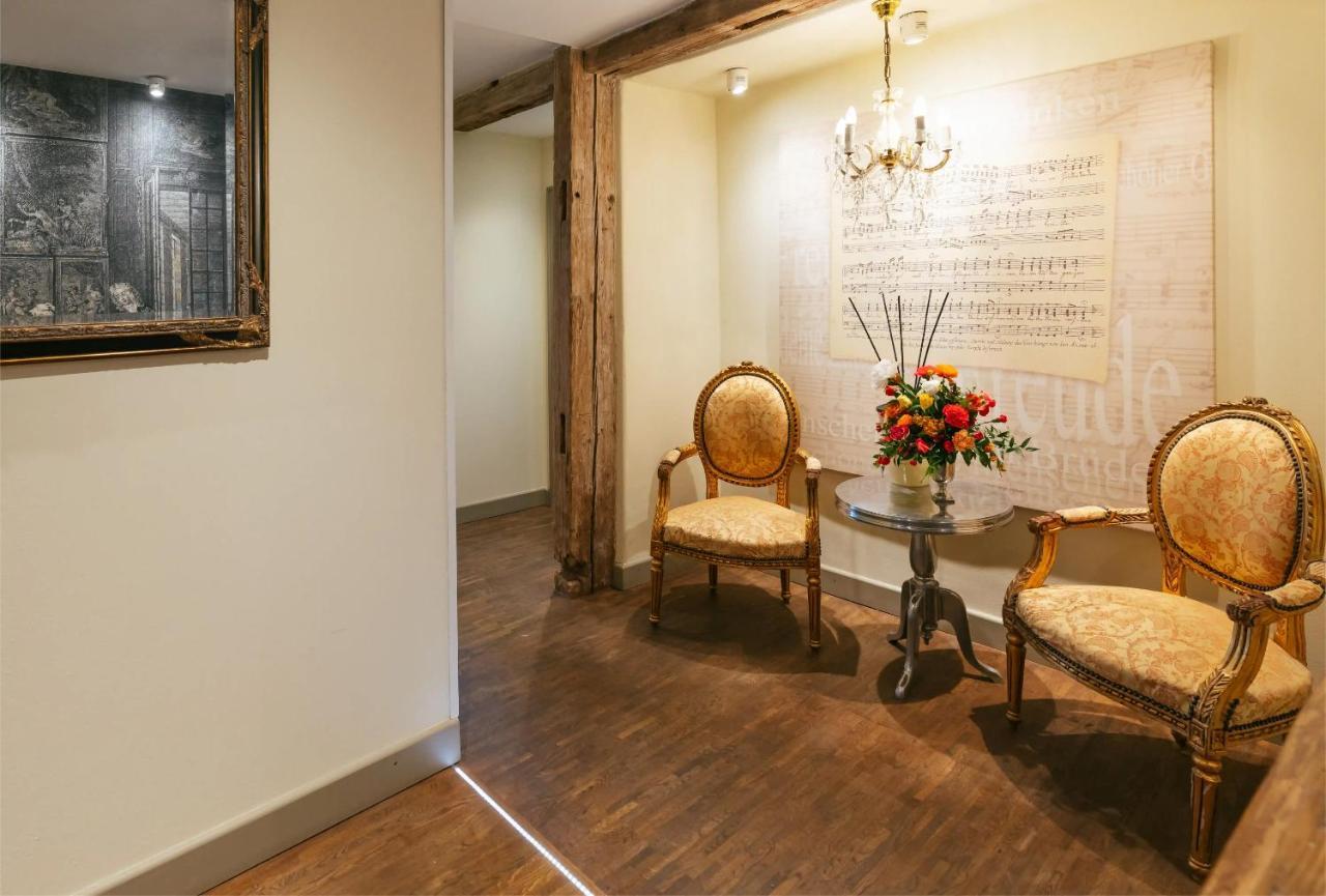 Friedrich Von Schiller Hotel บีทิกไฮม์-บิสซิงเงน ภายนอก รูปภาพ