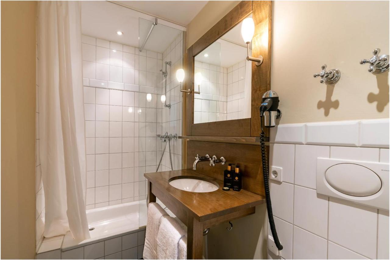 Friedrich Von Schiller Hotel บีทิกไฮม์-บิสซิงเงน ห้อง รูปภาพ