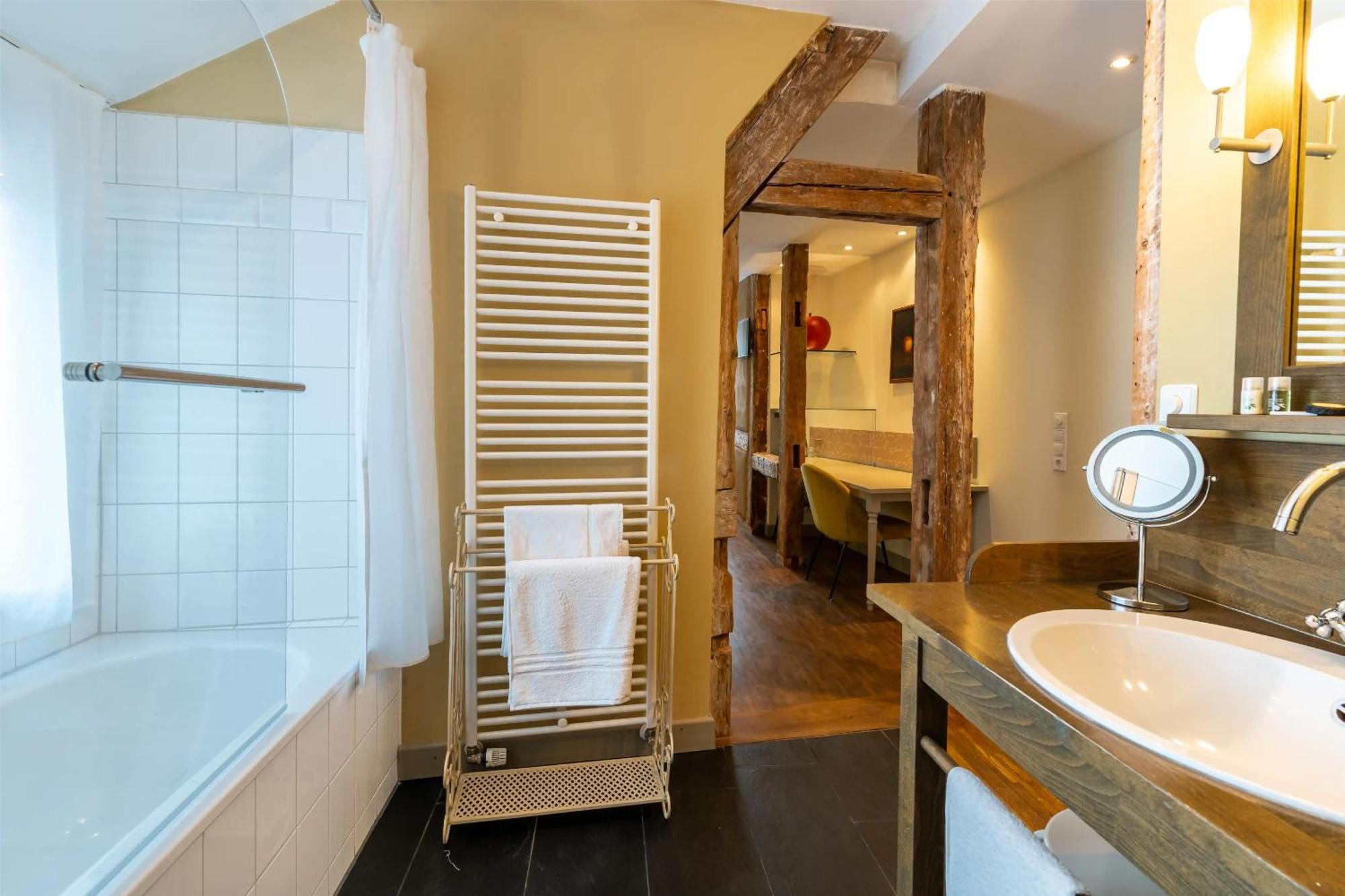 Friedrich Von Schiller Hotel บีทิกไฮม์-บิสซิงเงน ห้อง รูปภาพ
