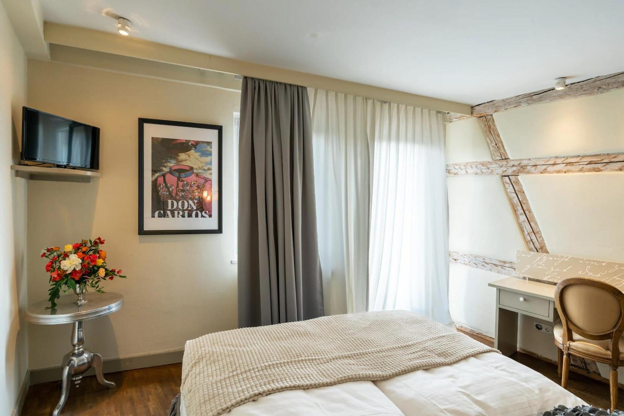 Friedrich Von Schiller Hotel บีทิกไฮม์-บิสซิงเงน ห้อง รูปภาพ