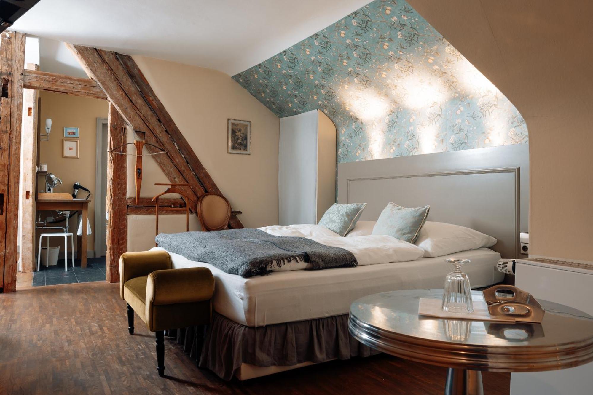 Friedrich Von Schiller Hotel บีทิกไฮม์-บิสซิงเงน ภายนอก รูปภาพ