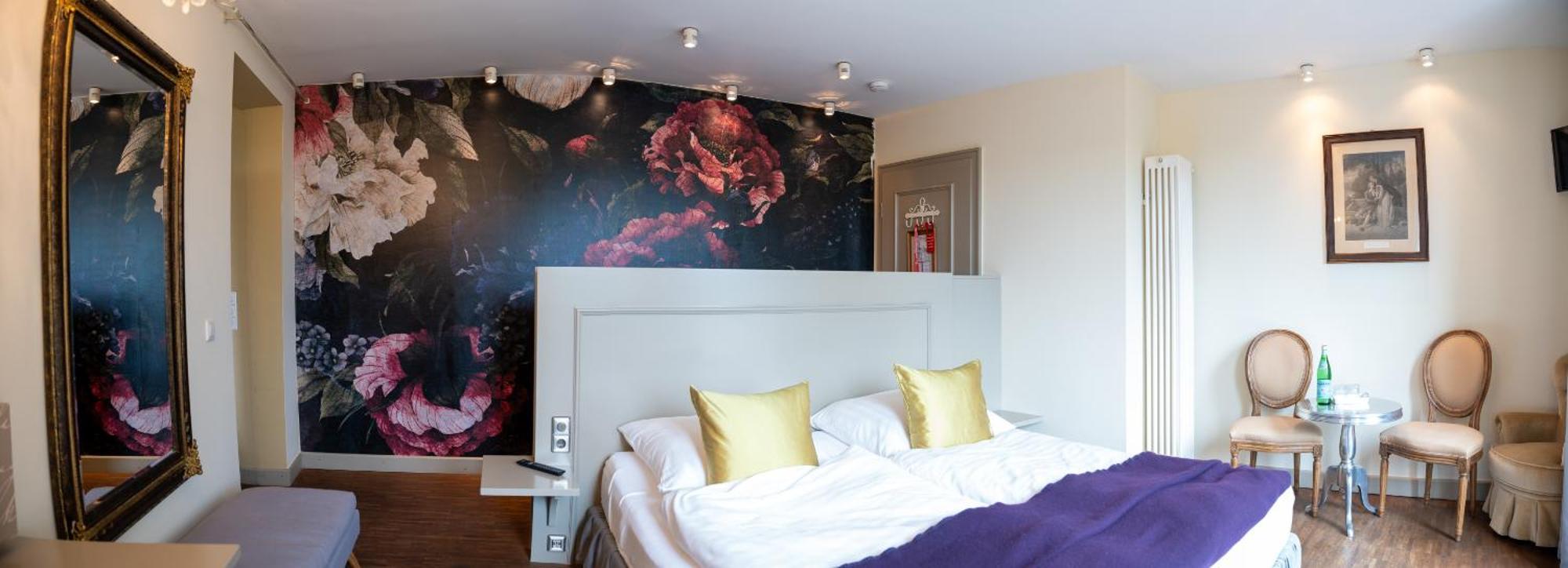 Friedrich Von Schiller Hotel บีทิกไฮม์-บิสซิงเงน ภายนอก รูปภาพ