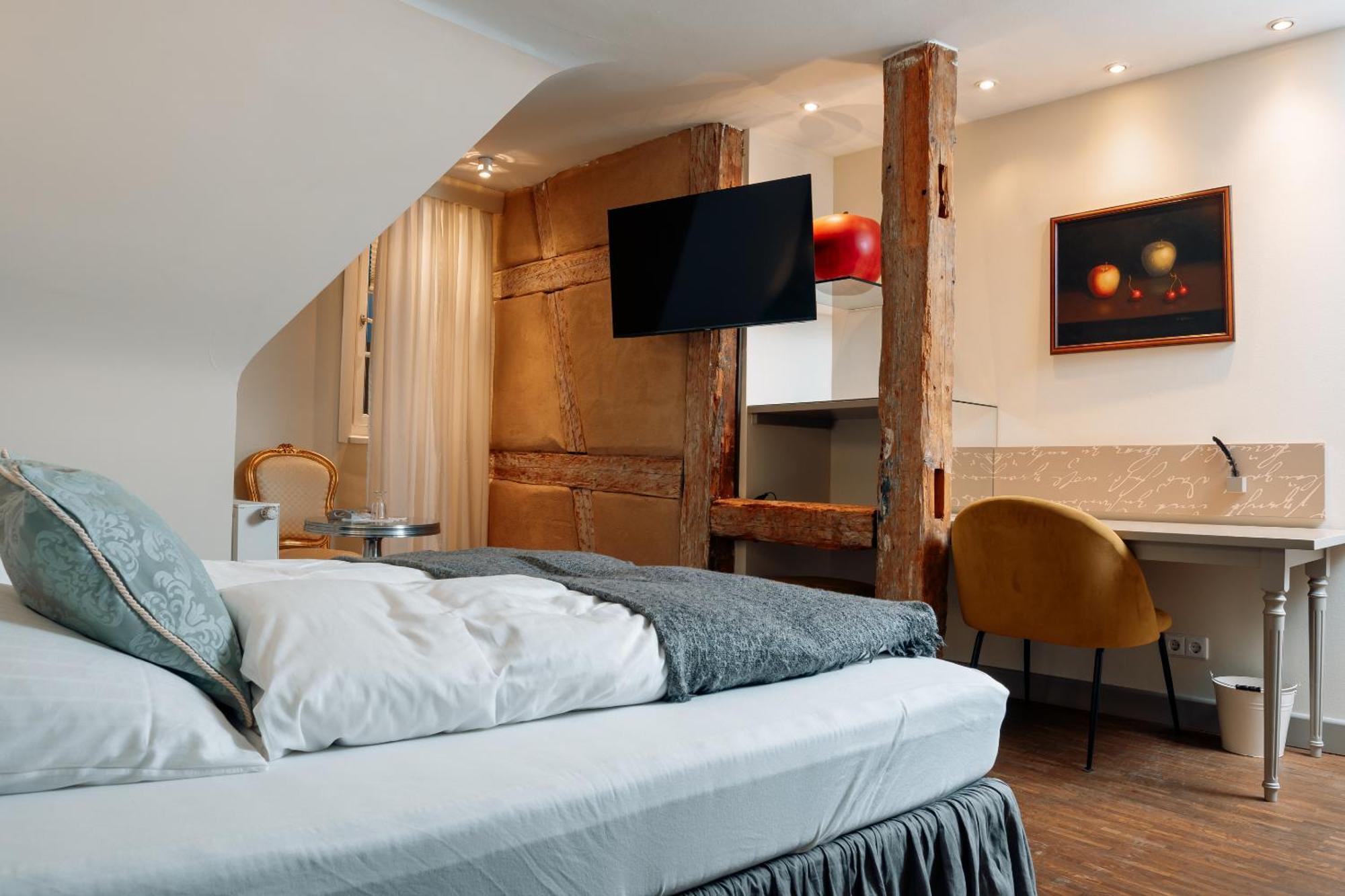 Friedrich Von Schiller Hotel บีทิกไฮม์-บิสซิงเงน ภายนอก รูปภาพ